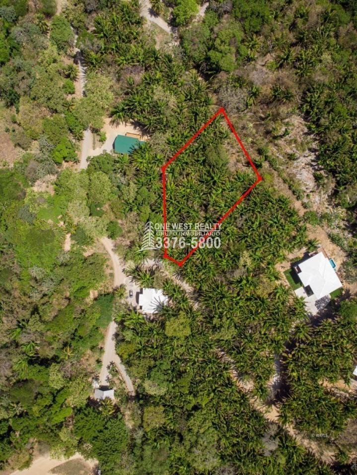 462321_lg-2 Palmetto Bay Roatan Land for Sale LOT 1 of 27 ACRES 0.82 Acres