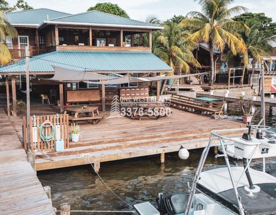 472487_lg-3 Boutique Dive Shop, Roatán in For Sales