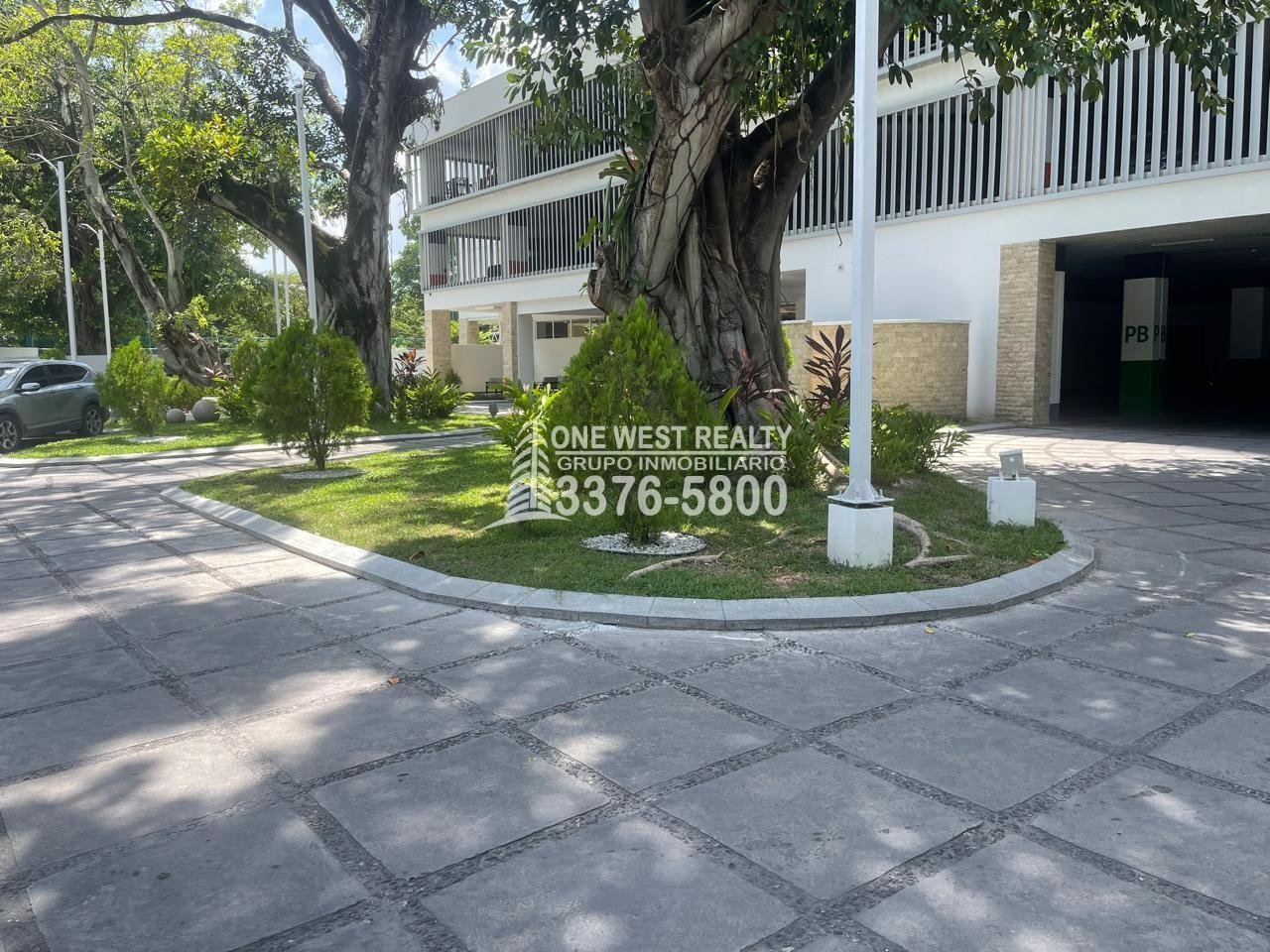 Igvanas-Tara-by-One-West-Realty-entrance-to-building-5 Condominio Igvanas Tara en Venta | San Pedro Sula – 3-Habitaciones y 3-Baños 250.36 m² (2,694.85 ft²)