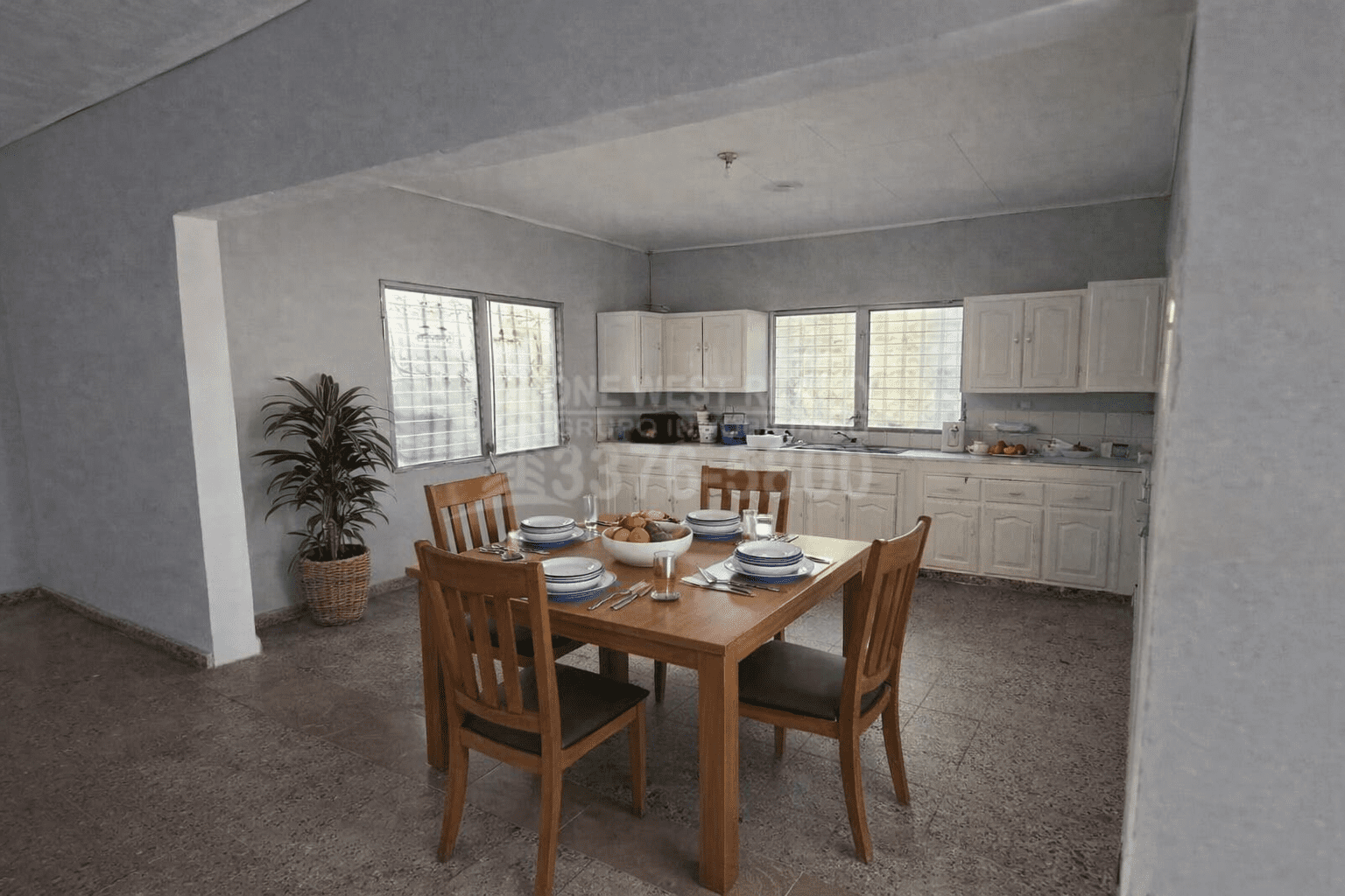 Ktichen-1 ¡Casa Espaciosa y Moderna en Venta, a Pasos del Centro de El Progreso!