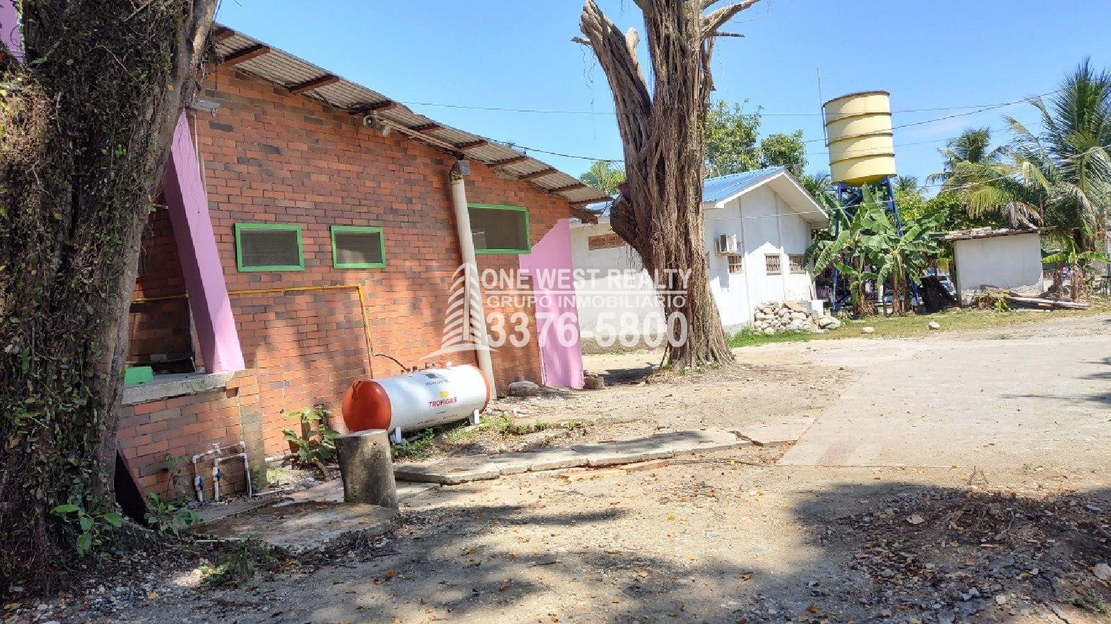 Venta de Propiedad frente a la Playa en Omoa Cortes Honduras